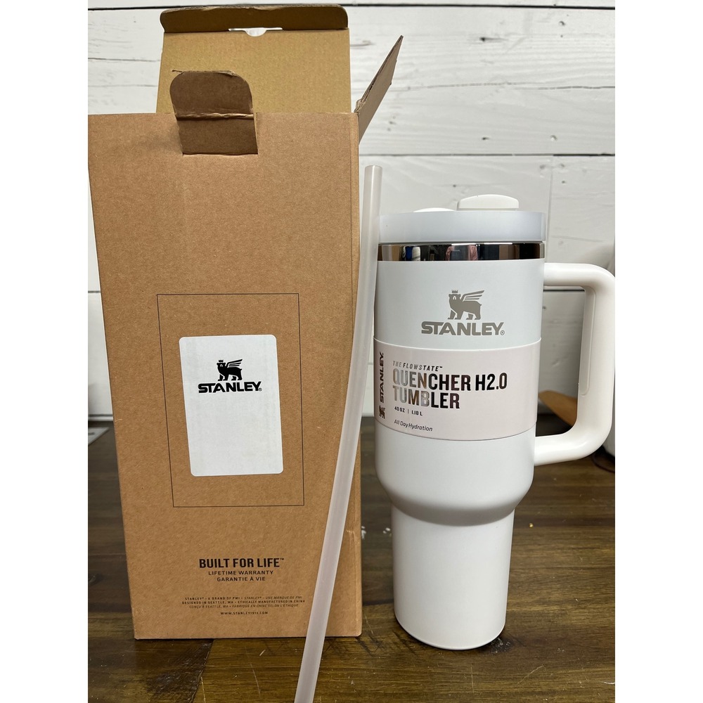 Stanley The Quencher H2.0 FlowState Tumbler 40oz White Stainless Steel Mug New
